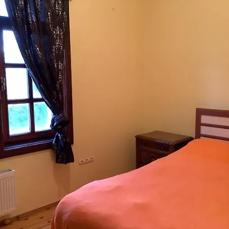 Villa Cozy And Spacious With Fireplace *